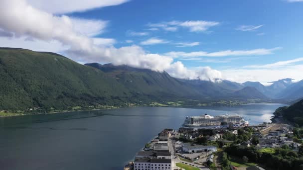 Natuur Van Noorwegen Mooiste Landschappen Onvergetelijk Reizen Majestueuze Fjord Neergeschoten — Stockvideo