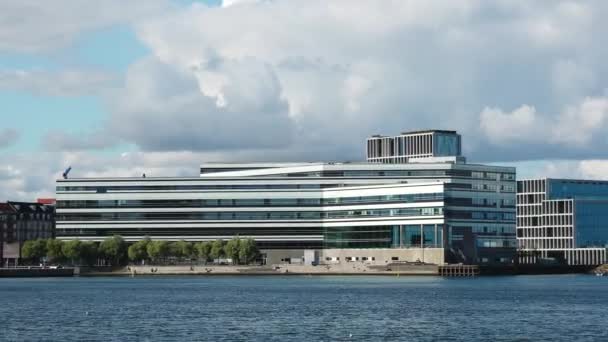 Aarhus Dinamarca Setembro 2023 Edifícios Residenciais Modernos Beira Mar Arquitetura — Vídeo de Stock