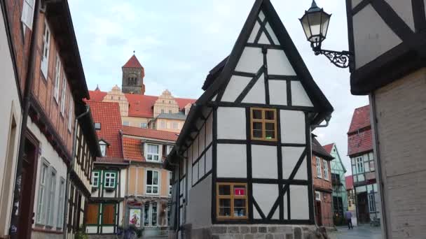 Quedlinburg Německo Srpna 2023 Německá Tradiční Architektura Zpola Roubených Domů — Stock video