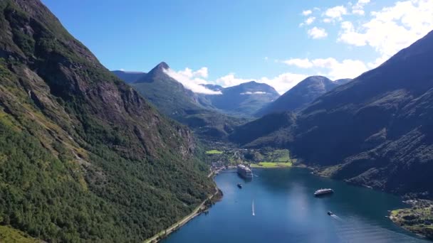 Hermosa Naturaleza Fiordos Noruega Imágenes Aéreas Drones Fiordos Noruegos — Vídeos de Stock