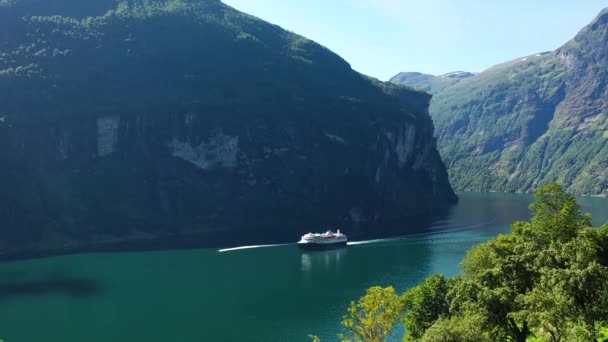 美丽的大自然挪威的峡湾挪威峡湾的无人驾驶飞机镜头 — 图库视频影像