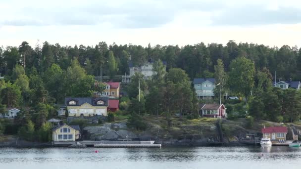 Arquipélago Estocolmo Natureza Arquipélago Sueco Dia Ensolarado Verão Árvores Verdes — Vídeo de Stock