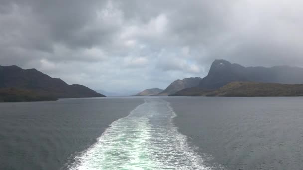 巴塔哥尼亚 麦哲伦海峡 南美洲 冰川大道冰川景观 巴塔哥尼亚探险船 智利峡湾 — 图库视频影像