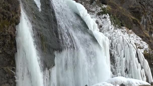 Island Wasserfall Und Eis Gefrorener Wasserfall Winter Eine Magische Winterlandschaft — Stockvideo