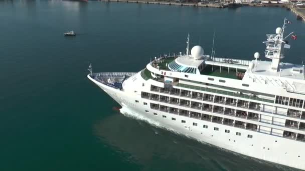 Crucero Sale Mar Crucero Océano Concepto Mar Viajes Turísticos Exclusivos — Vídeos de Stock