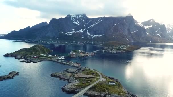 Reis Naar Noorwegen Luchtdrone Beelden Van Brug Reine Lofoton Eilanden — Stockvideo