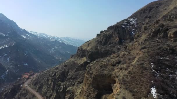 美丽的山景 空中风景 高加索山脉的空中拍摄 未开垦的自然 Drone视频 — 图库视频影像