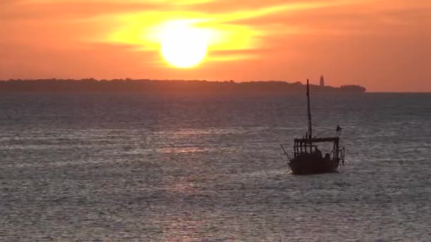 Zonsondergang Zon Boven Zee Oranje Rode Kleur Zonsopgang Het Strand — Stockvideo