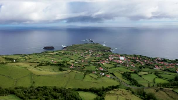 Piękne Krajobrazy Azorów Widok Lotu Ptaka Błękitne Jeziora Zielone Góry — Wideo stockowe