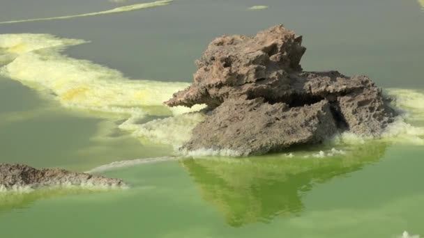 Doğada Güzellik Etiyopya Çölündeki Dallol Volkanı Kraterinde Asit Gölü Etiyopya — Stok video