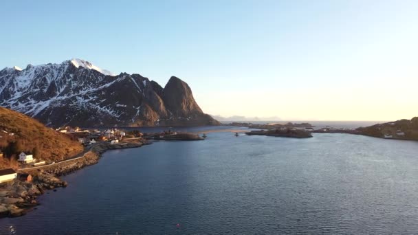 Moderne Brug Brug Een Fjord Noorwegen Lofoten Atlantic Road Een — Stockvideo