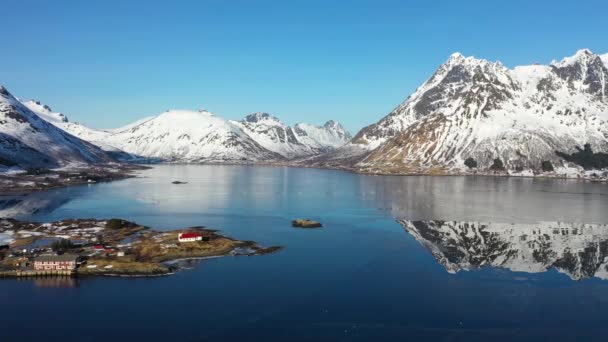 Paisajes Los Fiordos Lofoten Noruega Vista Del Dron Vista Aérea — Vídeo de stock