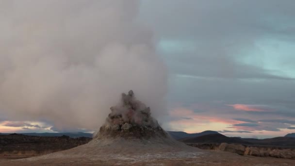 Jorden Vulkanisk Aktivitet Geotermiskt Område Fumaroler Vulkaniska Kokande Lerkrukor Island — Stockvideo