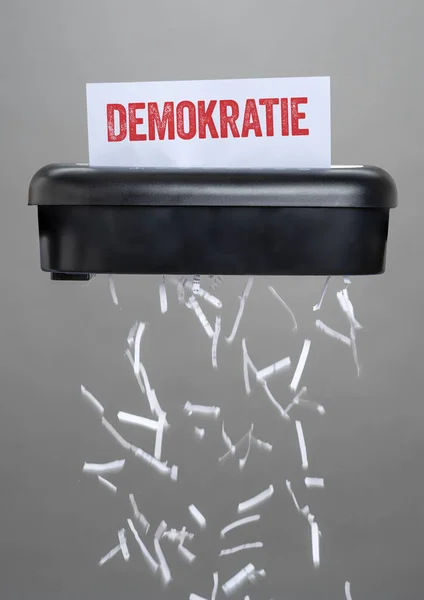 Een Versnipperaar Die Een Document Vernietigt Democratie Het Duits Demokratie — Stockfoto