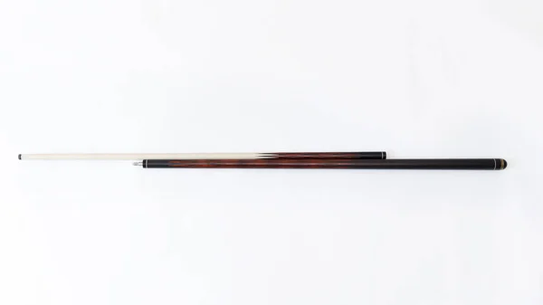 Beyaz arka planda bilardo işaretleri. Bir bilardo ıstakasının parçaları. Bilardo ıstakasının canlı fotoğrafları.
