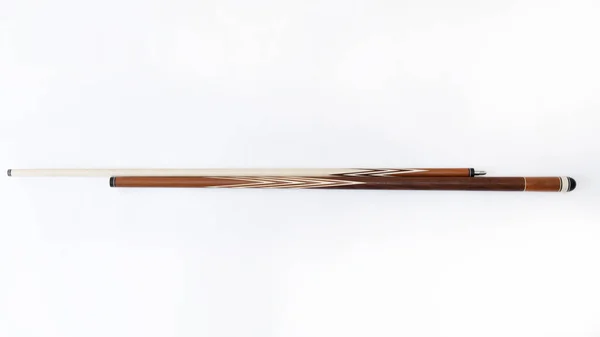 Beyaz arka planda bilardo işaretleri. Bir bilardo ıstakasının parçaları. Bilardo ıstakasının canlı fotoğrafları.
