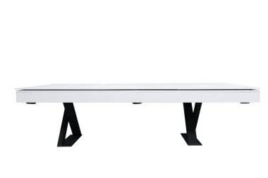 Beyaz bilardo masası. Güzel bilardo masası beyaz arka planda izole edilmiş. Beyaz arka planda bilardo oynamak için resim. Oyun için içerideki ögenin resmi.