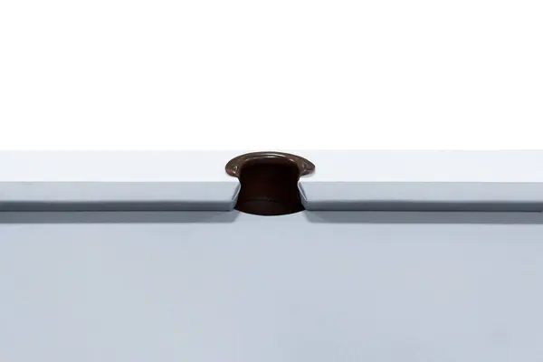 Beyaz bilardo masası. Güzel bilardo masası beyaz arka planda izole edilmiş. Beyaz arka planda bilardo oynamak için resim. Oyun için içerideki ögenin resmi.