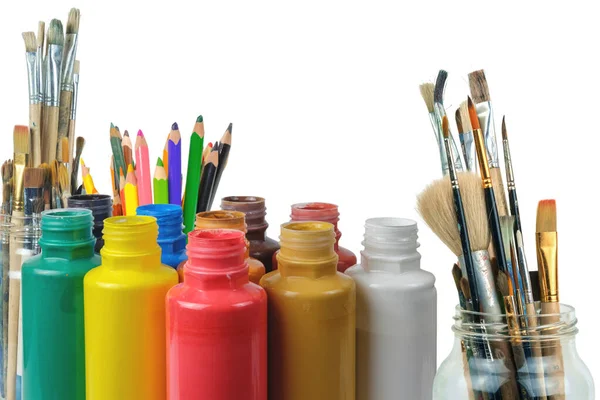 Zestaw Ekwipunku Pędzle Malarskie Ołówki Farby Akrylowe Izolowane Białym Tle — Zdjęcie stockowe