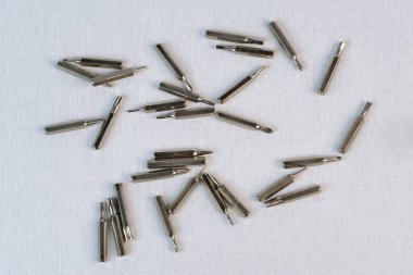 Çeşitli metal vida sürücü kafaları seti