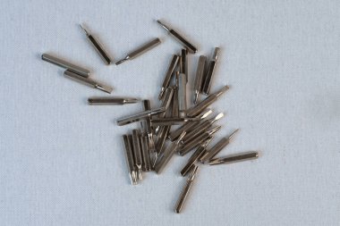 Çeşitli metal vida sürücü kafaları seti