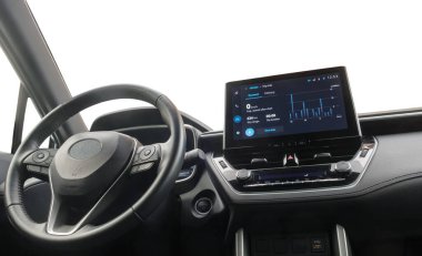 Arabanın içi izole edilmiş ön camı var.