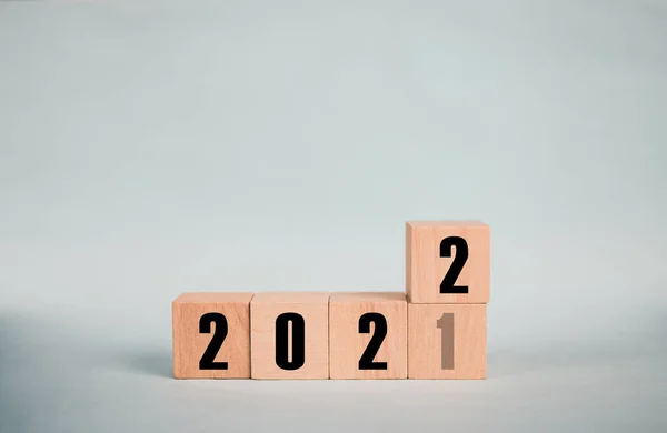 Cubos Madeira 2021 2022 Conceito Mudança Negócio Para Novo Sucesso — Fotografia de Stock