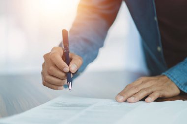 Belge üzerindeki el imzası, imza sözleşmesi yöneticisi