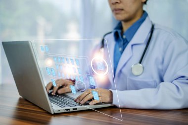 Dokümanlar kavramı, Doktor hastanede teknoloji tedavisi için bilgisayar bağlantısı sunucu tabanı hastasını kullandı.Dokümanlar konsept yönetimi