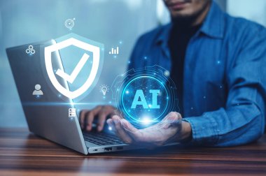 Bir işadamı potansiyel tehditleri tespit etmek ve siber saldırıları önlemek için yapay zekayı kullanır ve hassas bilgilerin güvende kalmasını sağlar..