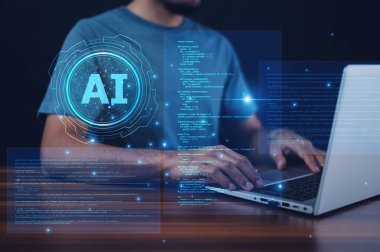 Programcı, güvenlik protokollerini geliştirmek için yapay zeka teknolojisi kullanır, savunmasızlıkları belirler ve gelişmiş tehdit analizi ve tepki otomasyonu yoluyla riskleri azaltır.