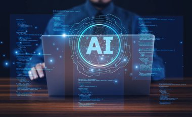 Programcı, kod önerileri oluşturmak, daha hızlı gelişim için gerçek zamanlı yardım sağlamak ve tekrarlanan kodlama görevlerini azaltmak için yapay zeka teknolojisini kullanır.