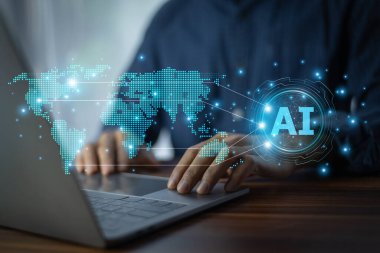 İş adamı yapay zeka teknolojisi kullanıyor, yapay zeka kullanan otomasyonun entegrasyonu ihracat sektöründe devrim yaratarak, iş adamlarının faaliyetlerini verimli bir şekilde ölçeklendirmesini ve hataları azaltmasını sağlıyor..