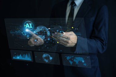 Akıllı küresel lojistik yönetim ve veri güdümlü ulaşım optimizasyon sistemi için sanal yapay zeka arayüzüne dokunan işadamı.