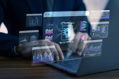 İş adamı, karar verme mekanizmasını geliştirmek ve büyümeyi hızlandırmak için yapay zeka teknolojisi veri analizi kullanıyor.