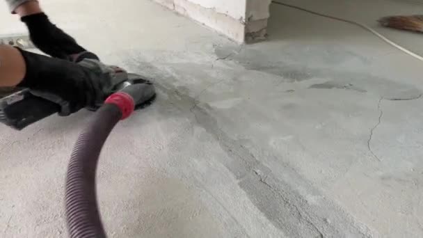 Construction Works Grinding Concrete Floor Cement Sand Screed Eliminate Irregularities — Stock video