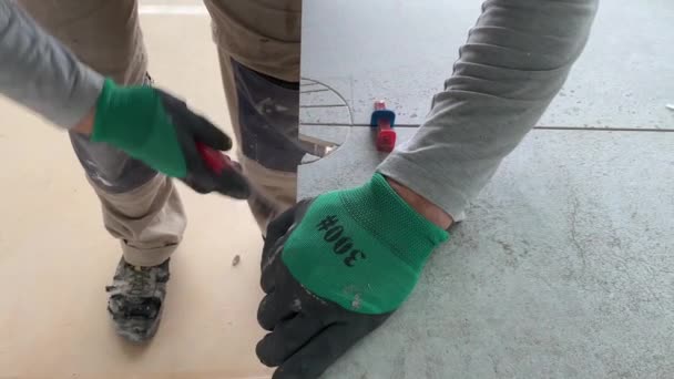 Video Footage Taking Measurements Further Cutting Tiles Using Diamond Cutter — Video Stock