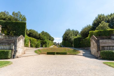 İtalya, Floransa 'da Pitti Sarayı veya Palazzo Pitti' de büyük bir park.