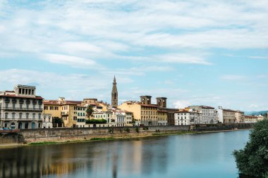 İtalya, Arno Nehri 'nden Floransa' nın güzel manzarası