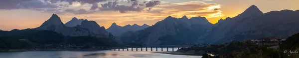 Vahşi yaşam, günbatımı, alacakaranlık ve gece gökyüzü Riao, İspanya 'da Samanyolu ile!