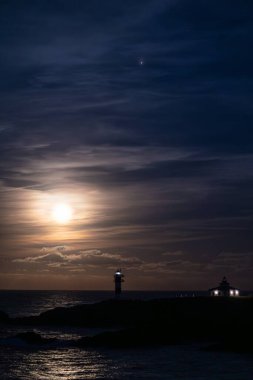 2025 yılının ilk dolunayı, kurt ayı!... hala ulumalarını duyabiliyorum! 