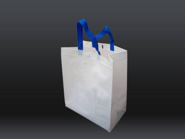 Siyah arkaplanlı güzel Non Woven market poşeti