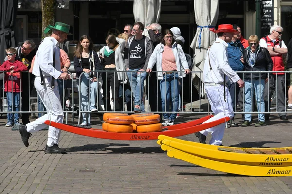Alkmaar Ολλανδία Απριλίου 2022 Άγνωστοι Άνθρωποι Επίδειξη Του Πώς Αυτή — Φωτογραφία Αρχείου