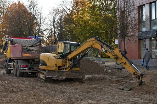 Telsiai Lituânia Outubro 2022 Construtores Máquinas Que Trabalham Renovação Ruas — Fotografia de Stock