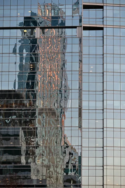 Modern Business Office Buildings Reflecting Jersey City — Stockfoto