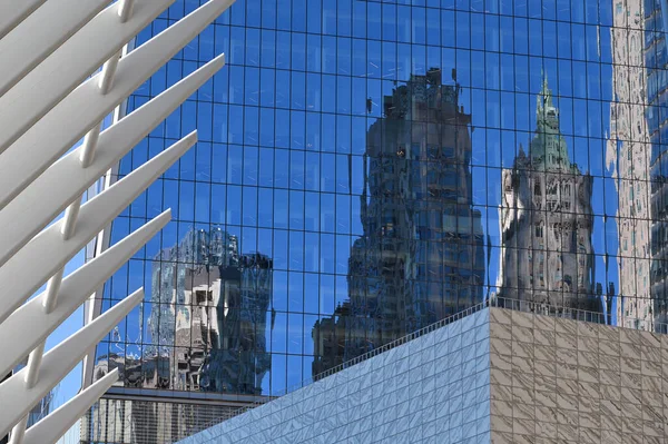Edificios Modernos Oficinas Negocios Reflejando Ciudad Nueva York — Foto de Stock