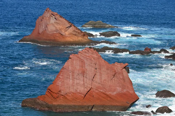 Picturesque View Rocks Island Madeira Atlantic Ocean Sunset Red Earth — 图库照片