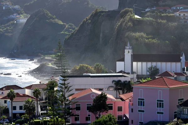 Madeira Novembro 2022 Porto Cruz Pequena Cidade Costa Atlântica Oceano — Fotografia de Stock