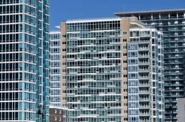 Jersey City, NJ, ABD - 15 Şubat 2023: Jersey City, New Jersey, ABD 'deki modern binalar