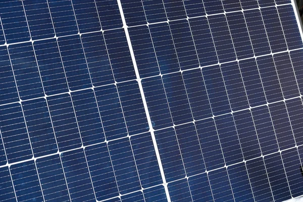 太阳能电池板或光电模块 太阳能促进绿色能源 可持续资源 — 图库照片
